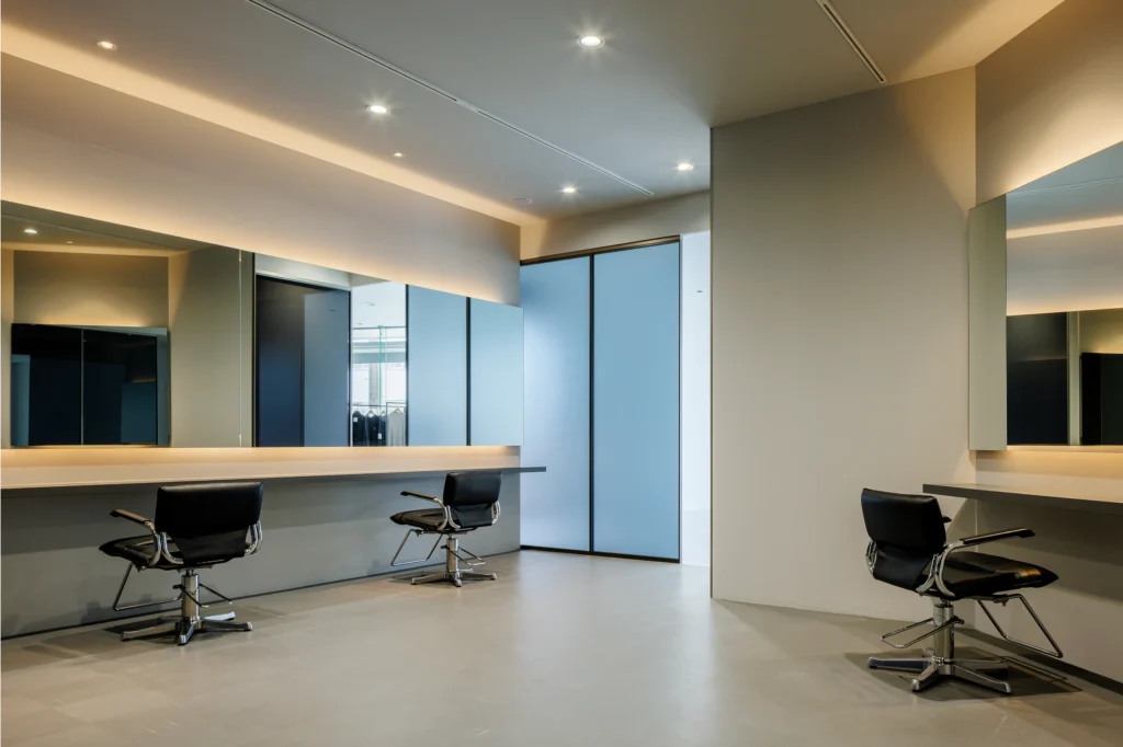 90DEGREES_Interior 美容室90DEGREESの内観(カット面)イメージ