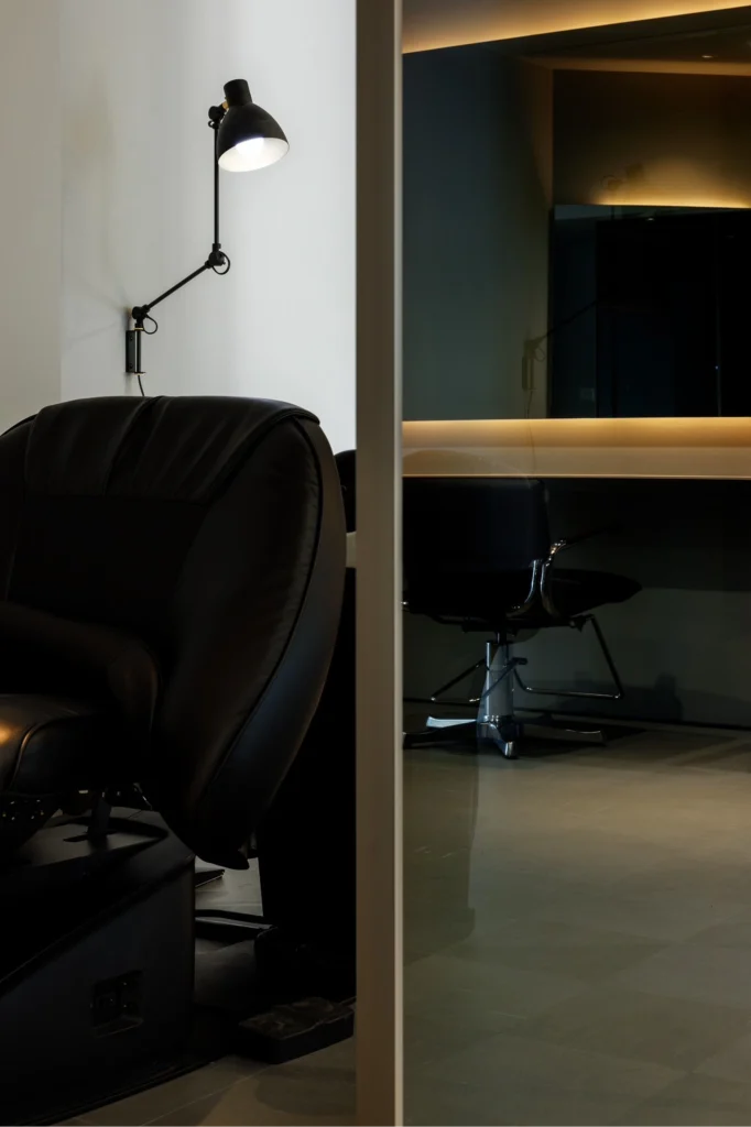 90DEGREES_Shampoo_Chair 美容室90DEGREESの内観(シャンプーチェア)イメージ